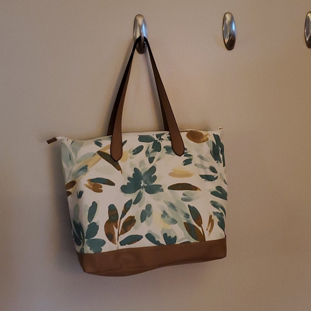 Large purse - Picture 2 of 3